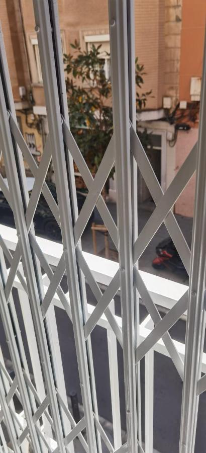 Barcelona, Apartamento de 2 habitaciones. L'Hospitalet de Llobregat Exterior foto